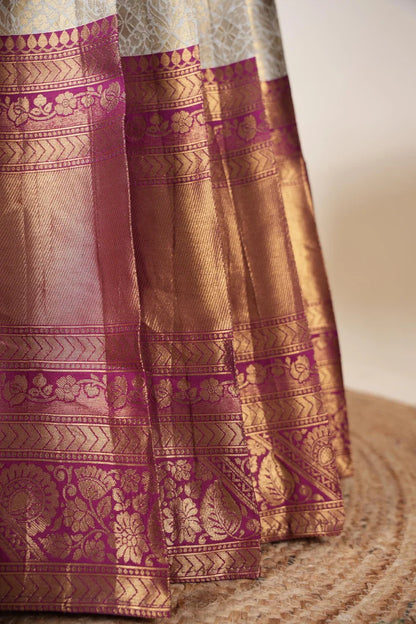 దక్షిణ భారత పండుగ సాంప్రదాయ హాఫ్ చీర (ఛవి) 