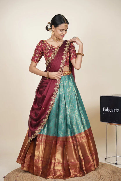 దక్షిణ భారత పండుగ సాంప్రదాయ హాఫ్ చీర (ఛవి) 