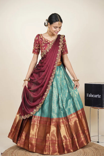 దక్షిణ భారత పండుగ సాంప్రదాయ హాఫ్ చీర (ఛవి) 