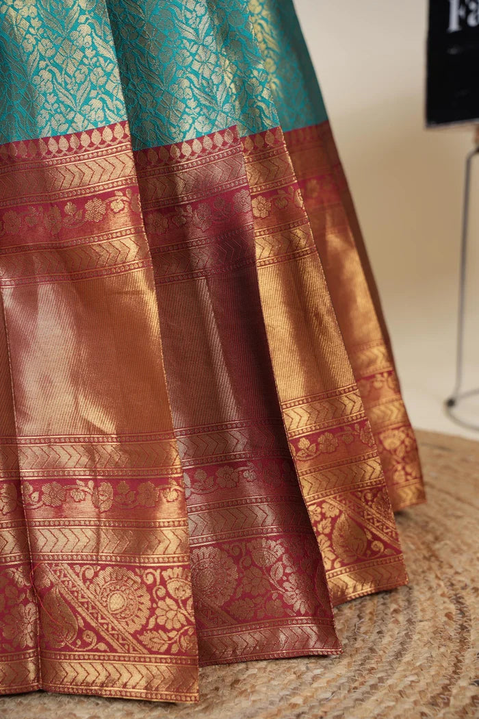 దక్షిణ భారత పండుగ సాంప్రదాయ హాఫ్ చీర (ఛవి) 