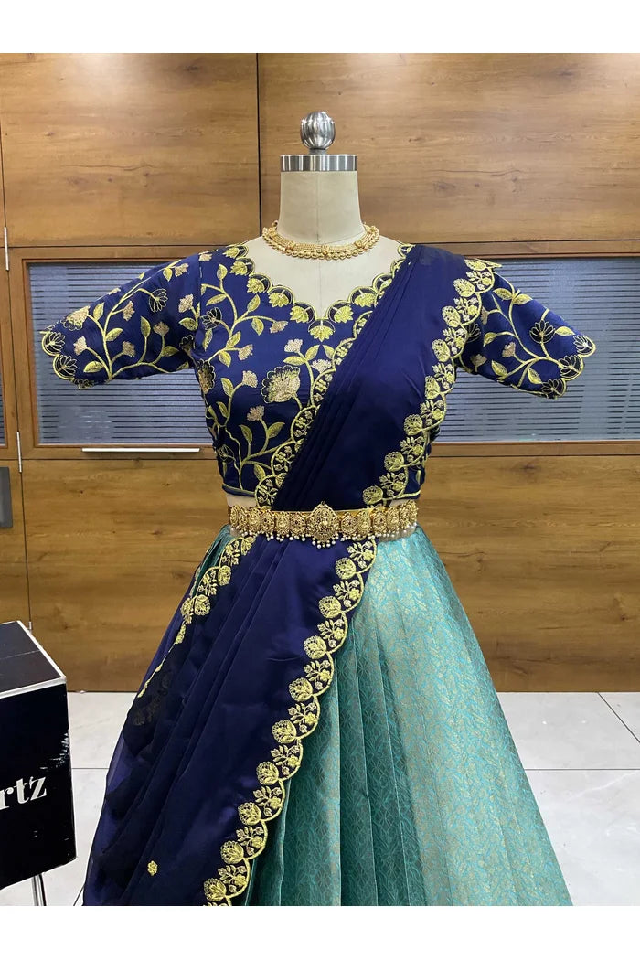 దక్షిణ భారత పండుగ సాంప్రదాయ హాఫ్ చీర (ఛవి) 