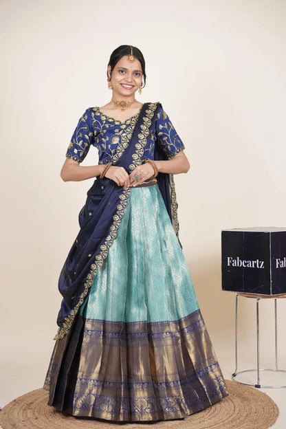 దక్షిణ భారత పండుగ సాంప్రదాయ హాఫ్ చీర (ఛవి) 