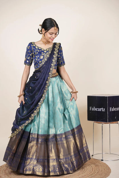 దక్షిణ భారత పండుగ సాంప్రదాయ హాఫ్ చీర (ఛవి) 