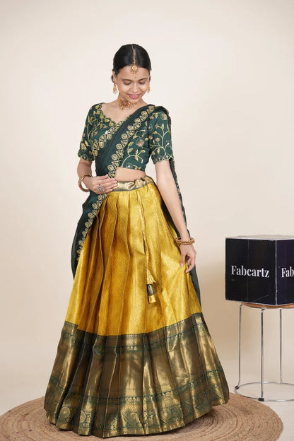 దక్షిణ భారత పండుగ సాంప్రదాయ హాఫ్ చీర (ఛవి) 