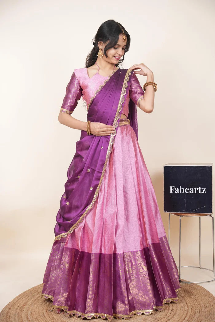 దక్షిణ భారత పండుగ సాంప్రదాయ హాఫ్ చీర (ఛవి) 