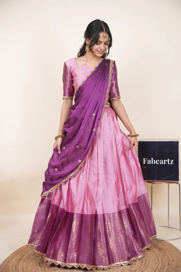 దక్షిణ భారత పండుగ సాంప్రదాయ హాఫ్ చీర (ఛవి) 