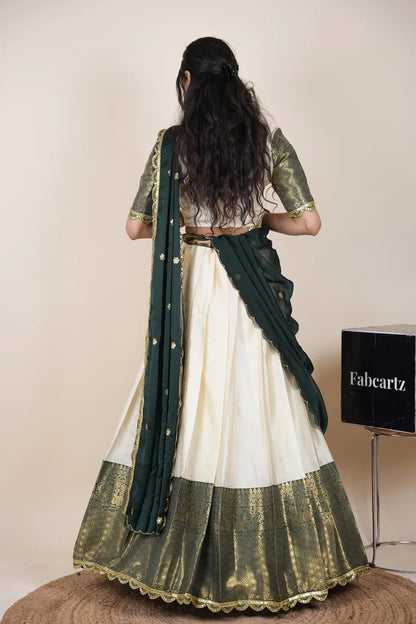 దక్షిణ భారత పండుగ సాంప్రదాయ హాఫ్ చీర (ఛవి) 