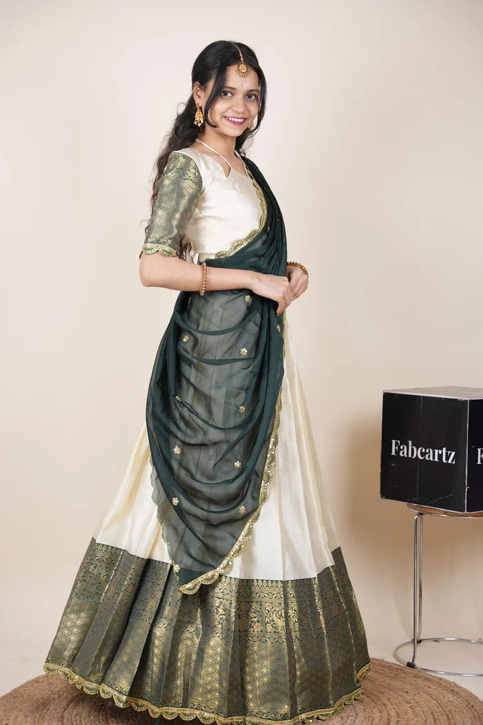 దక్షిణ భారత పండుగ సాంప్రదాయ హాఫ్ చీర (ఛవి) 