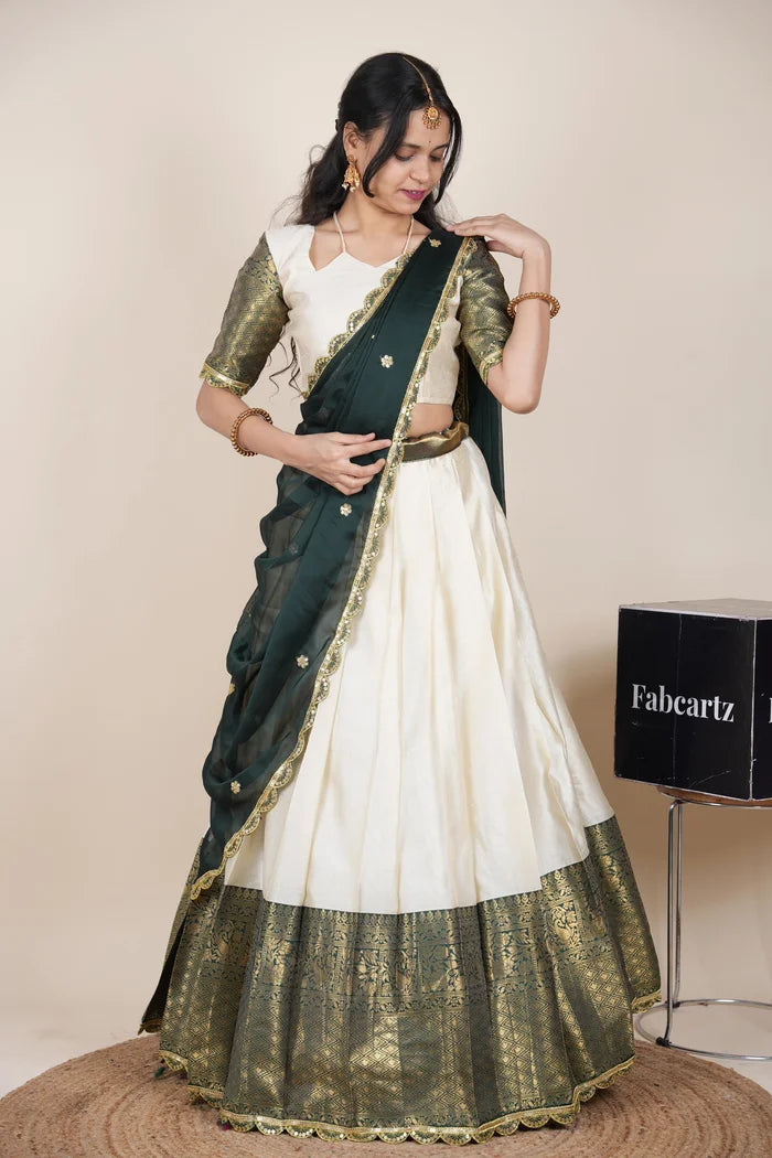 దక్షిణ భారత పండుగ సాంప్రదాయ హాఫ్ చీర (ఛవి) 