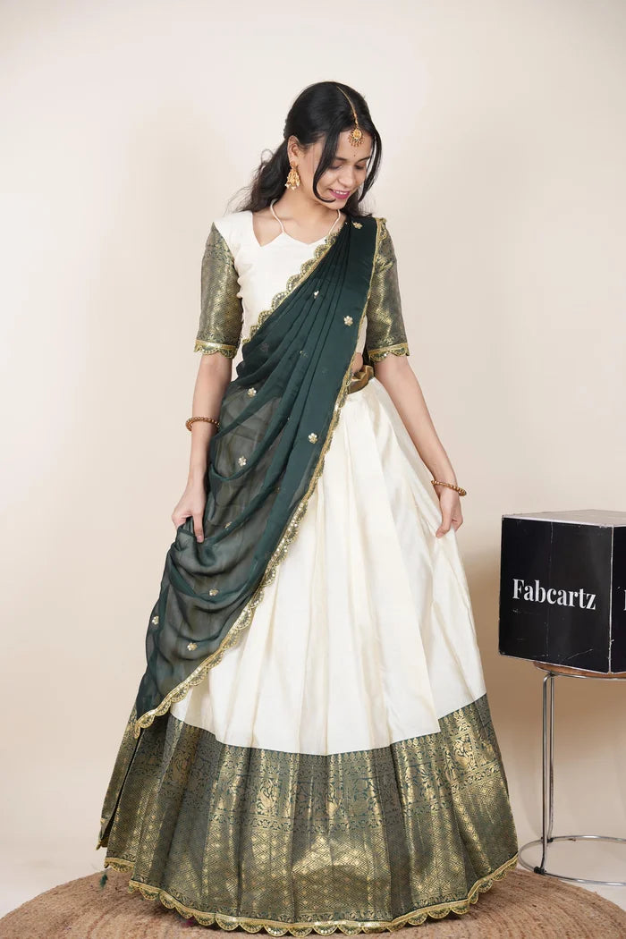 దక్షిణ భారత పండుగ సాంప్రదాయ హాఫ్ చీర (ఛవి) 