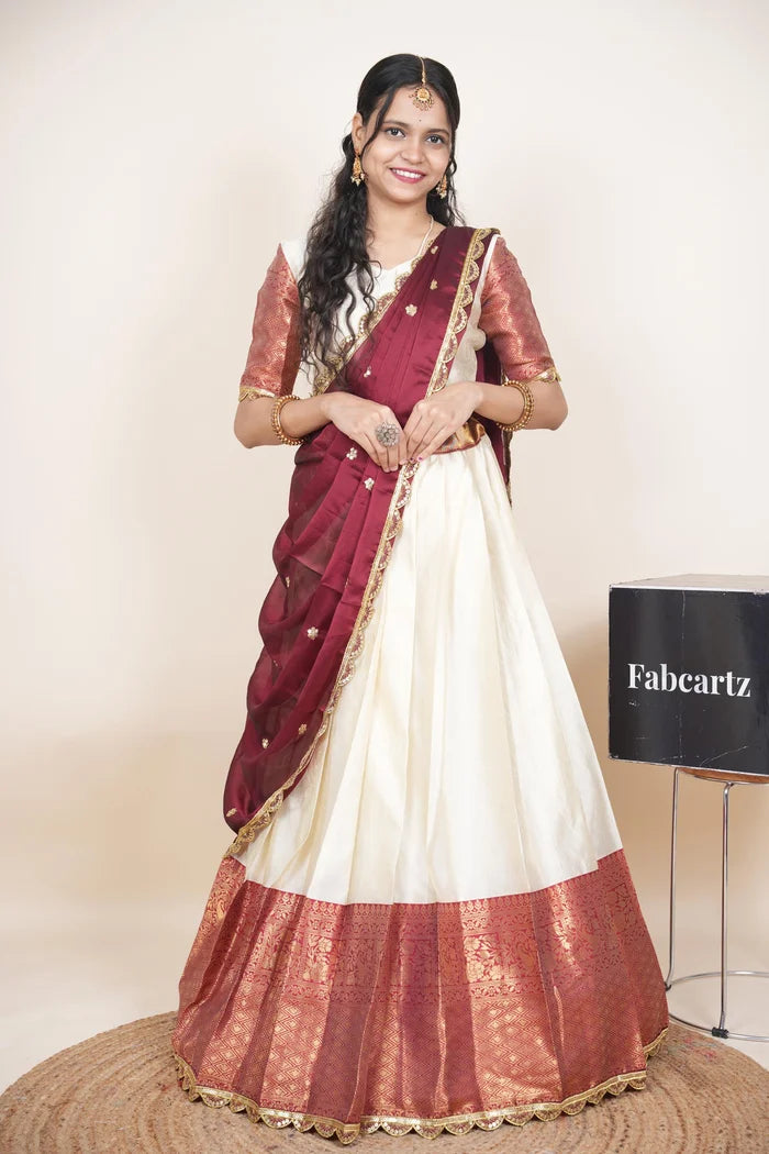 దక్షిణ భారత పండుగ సాంప్రదాయ హాఫ్ చీర (ఛవి) 