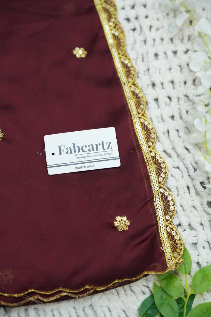 దక్షిణ భారత పండుగ సాంప్రదాయ హాఫ్ చీర (ఛవి) 