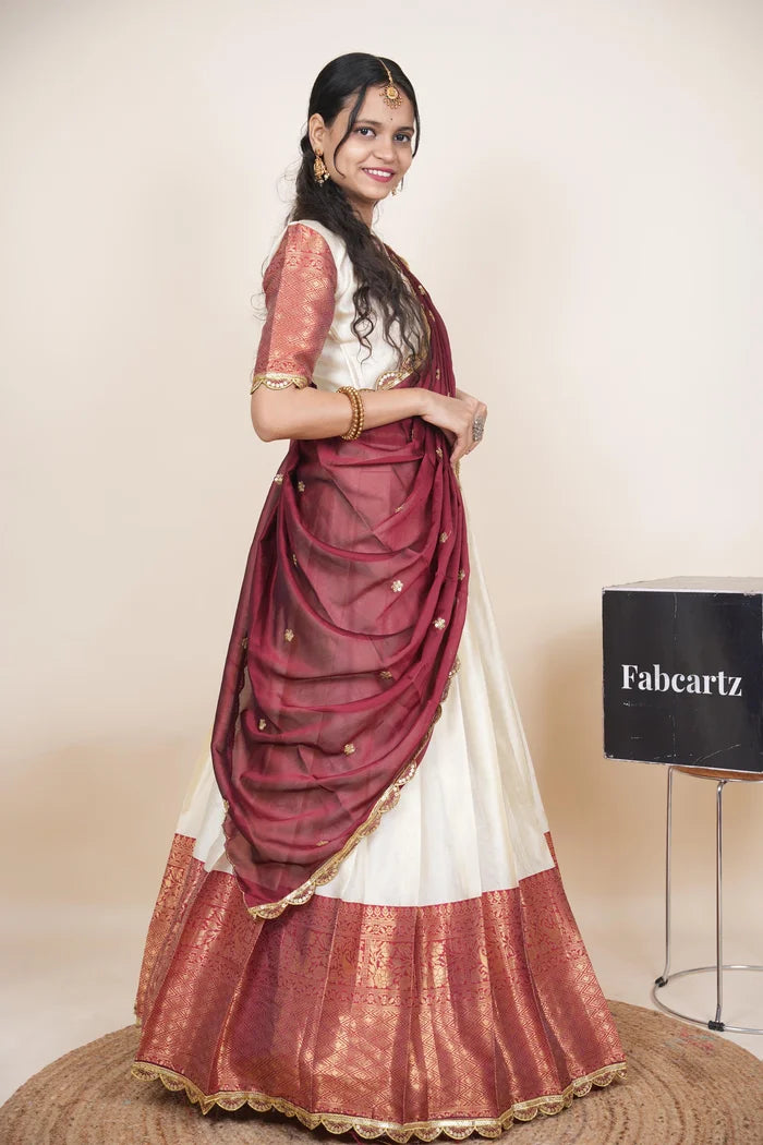 దక్షిణ భారత పండుగ సాంప్రదాయ హాఫ్ చీర (ఛవి) 