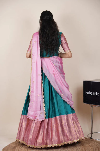 దక్షిణ భారత పండుగ సాంప్రదాయ హాఫ్ చీర (ఛవి) 