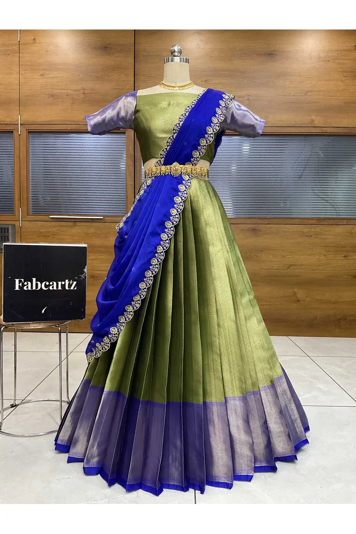 దక్షిణ భారత పండుగ సాంప్రదాయ హాఫ్ చీర (ఛవి) 