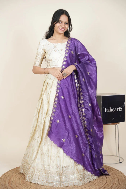 దక్షిణ భారత పండుగ సాంప్రదాయ హాఫ్ చీర (ఛవి) 