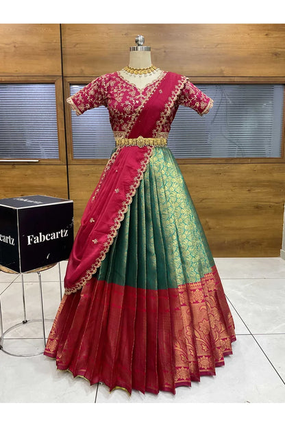 దక్షిణ భారత పండుగ సాంప్రదాయ హాఫ్ చీర (ఛవి) 