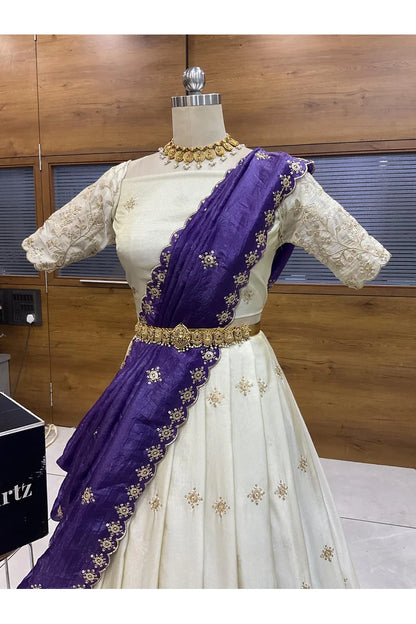 దక్షిణ భారత పండుగ సాంప్రదాయ హాఫ్ చీర (ఛవి) 