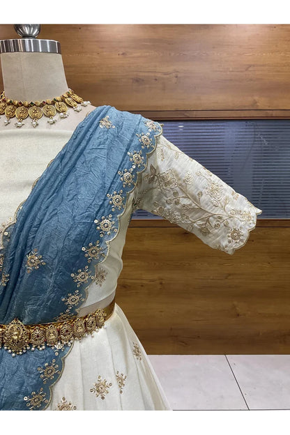 దక్షిణ భారత పండుగ సాంప్రదాయ హాఫ్ చీర (ఛవి) 