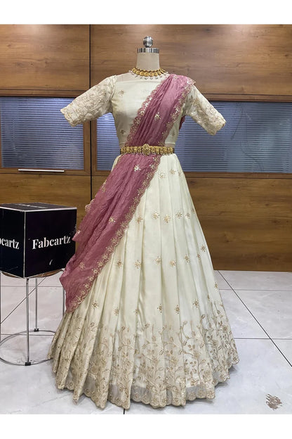 దక్షిణ భారత పండుగ సాంప్రదాయ హాఫ్ చీర (ఛవి) 