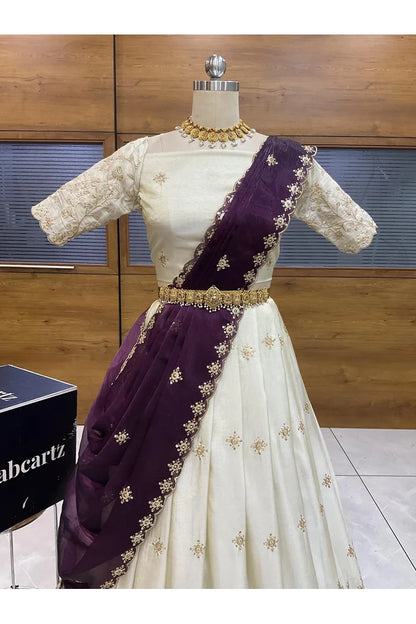 దక్షిణ భారత పండుగ సాంప్రదాయ హాఫ్ చీర (ఛవి) 