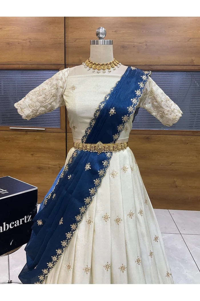 దక్షిణ భారత పండుగ సాంప్రదాయ హాఫ్ చీర (ఛవి) 