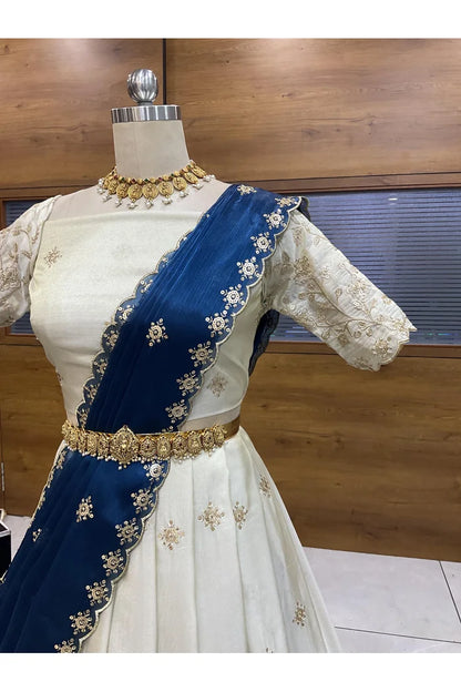 దక్షిణ భారత పండుగ సాంప్రదాయ హాఫ్ చీర (ఛవి) 