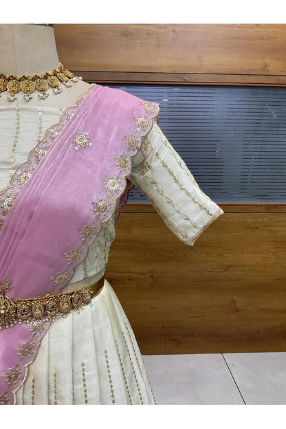 దక్షిణ భారత పండుగ సాంప్రదాయ హాఫ్ చీర (ఛవి) 