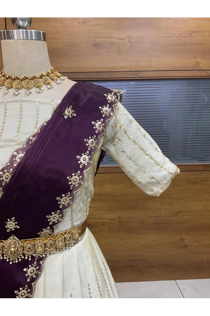 దక్షిణ భారత పండుగ సాంప్రదాయ హాఫ్ చీర (ఛవి) 