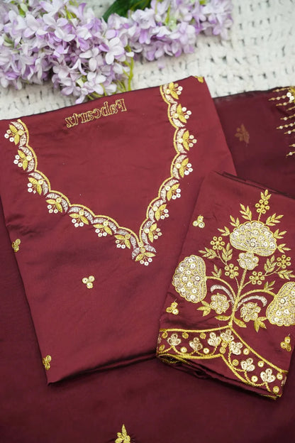 దక్షిణ భారత పండుగ సాంప్రదాయ హాఫ్ చీర (ఛవి) 