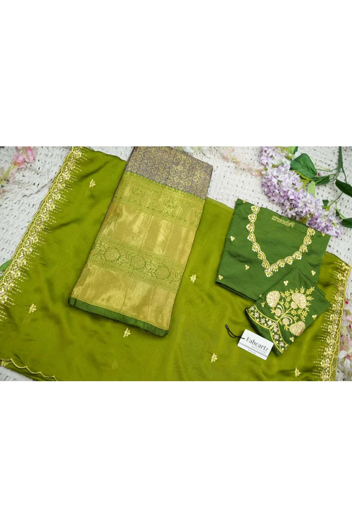 దక్షిణ భారత పండుగ సాంప్రదాయ హాఫ్ చీర (ఛవి) 