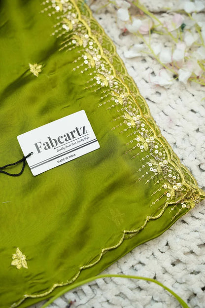 దక్షిణ భారత పండుగ సాంప్రదాయ హాఫ్ చీర (ఛవి) 