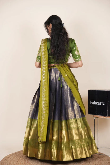 దక్షిణ భారత పండుగ సాంప్రదాయ హాఫ్ చీర (ఛవి) 