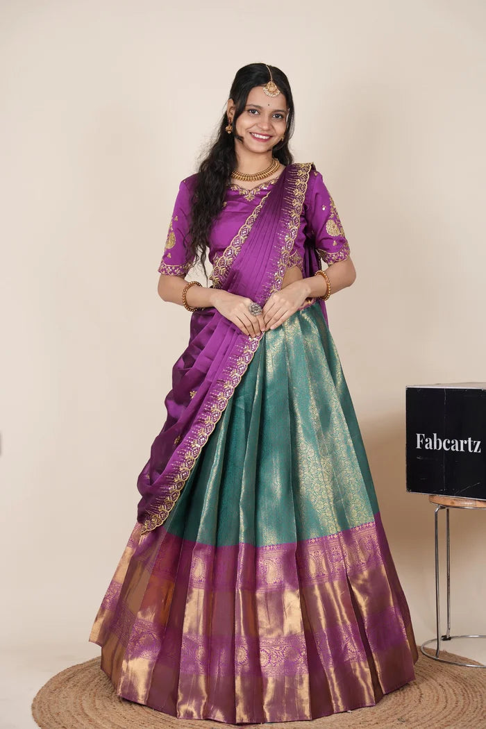 దక్షిణ భారత పండుగ సాంప్రదాయ హాఫ్ చీర (ఛవి) 