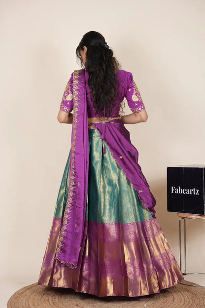 దక్షిణ భారత పండుగ సాంప్రదాయ హాఫ్ చీర (ఛవి) 