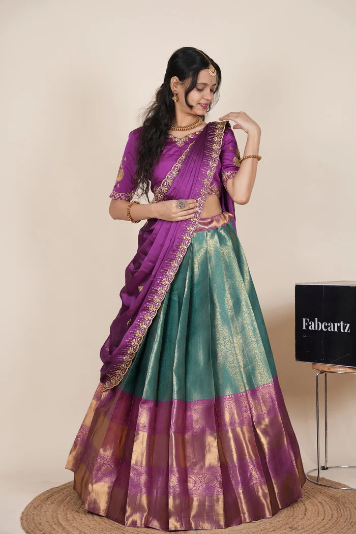 దక్షిణ భారత పండుగ సాంప్రదాయ హాఫ్ చీర (ఛవి) 