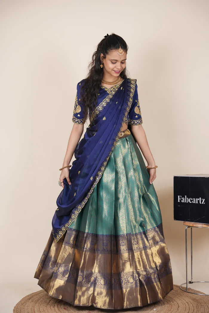 దక్షిణ భారత పండుగ సాంప్రదాయ హాఫ్ చీర (ఛవి) 