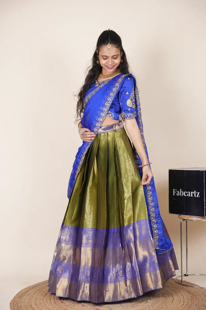 దక్షిణ భారత పండుగ సాంప్రదాయ హాఫ్ చీర (ఛవి) 