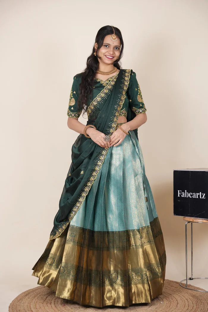 దక్షిణ భారత పండుగ సాంప్రదాయ హాఫ్ చీర (ఛవి) 