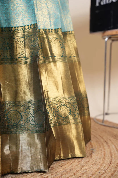 దక్షిణ భారత పండుగ సాంప్రదాయ హాఫ్ చీర (ఛవి) 