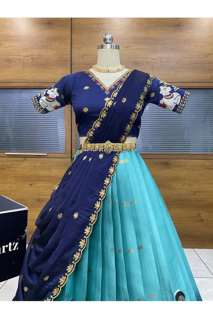 దక్షిణ భారత పండుగ సాంప్రదాయ హాఫ్ చీర (ఛవి) 