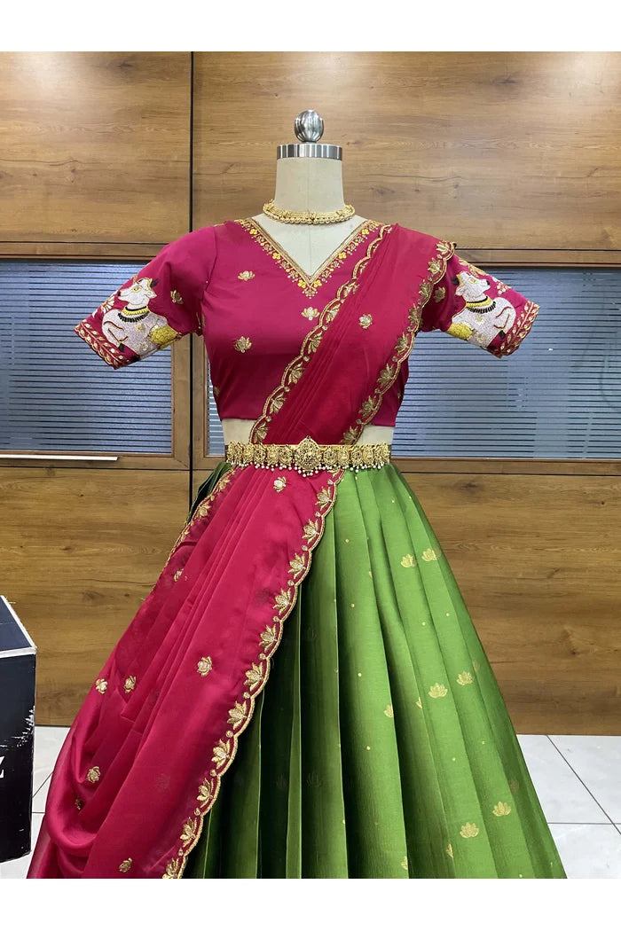 దక్షిణ భారత పండుగ సాంప్రదాయ హాఫ్ చీర (ఛవి) 