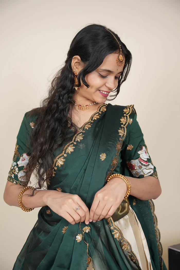 దక్షిణ భారత పండుగ సాంప్రదాయ హాఫ్ చీర (ఛవి) 