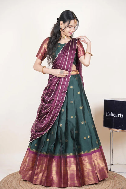 దక్షిణ భారత పండుగ సాంప్రదాయ హాఫ్ చీర (ఛవి) 