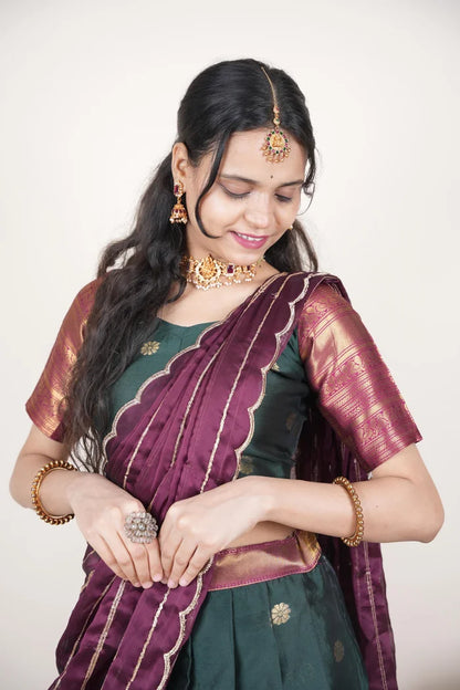 దక్షిణ భారత పండుగ సాంప్రదాయ హాఫ్ చీర (ఛవి) 