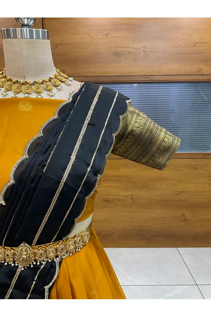 దక్షిణ భారత పండుగ సాంప్రదాయ హాఫ్ చీర (ఛవి) 