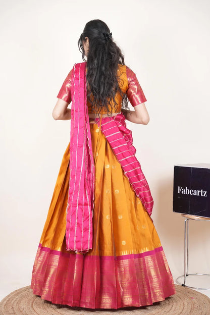 దక్షిణ భారత పండుగ సాంప్రదాయ హాఫ్ చీర (ఛవి) 