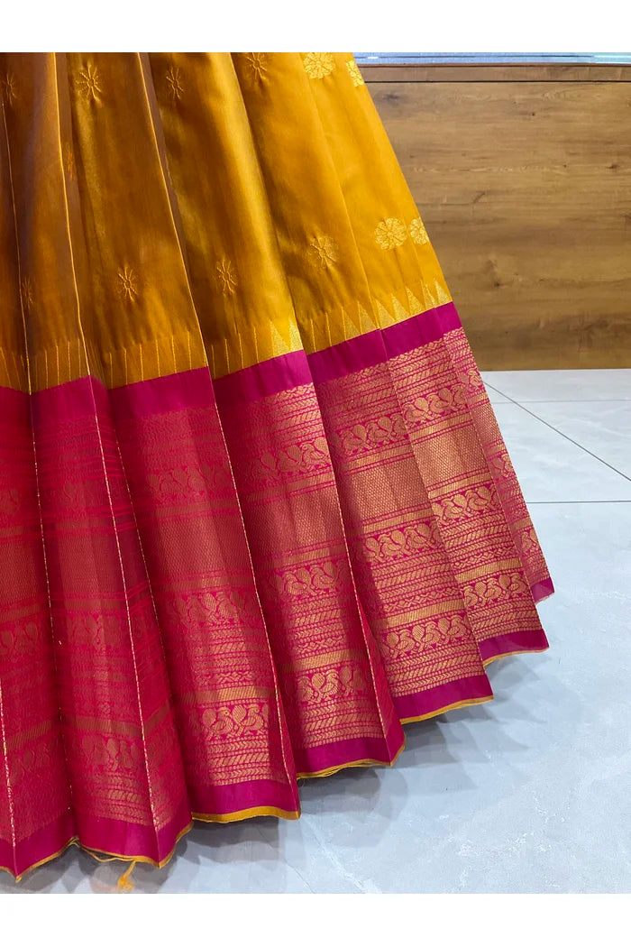 దక్షిణ భారత పండుగ సాంప్రదాయ హాఫ్ చీర (ఛవి) 