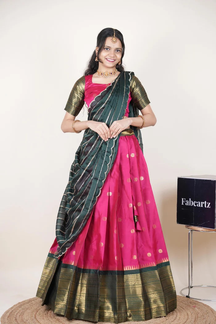 దక్షిణ భారత పండుగ సాంప్రదాయ హాఫ్ చీర (ఛవి) 