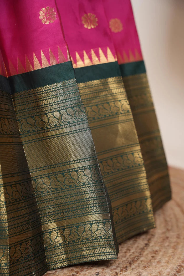 దక్షిణ భారత పండుగ సాంప్రదాయ హాఫ్ చీర (ఛవి) 